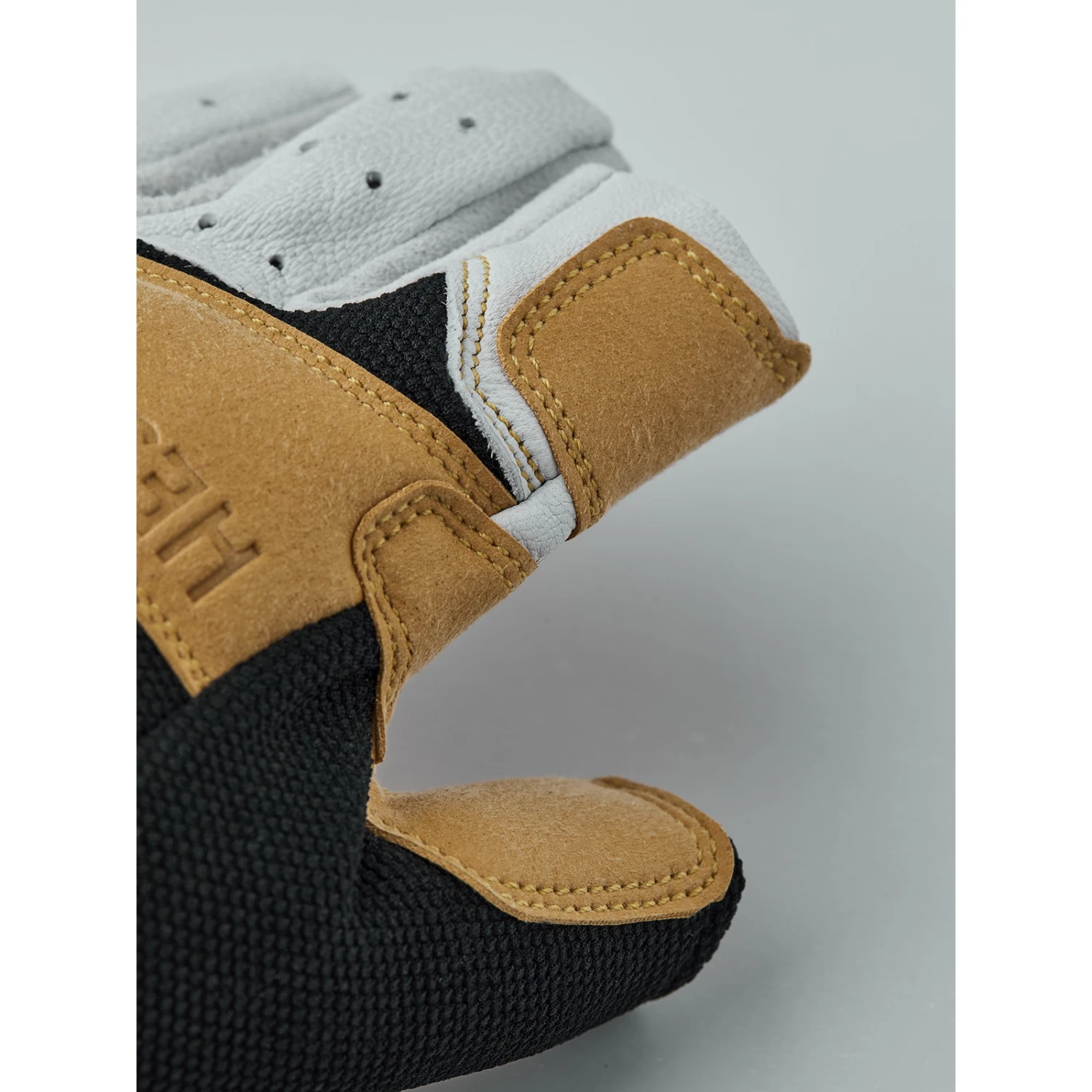 Hestra Gants Climbers Short - 5 Finger - Offwhite / Black 2 Hestra Gants Climbers Short - 5 Finger - Offwhite / Black – Image 2