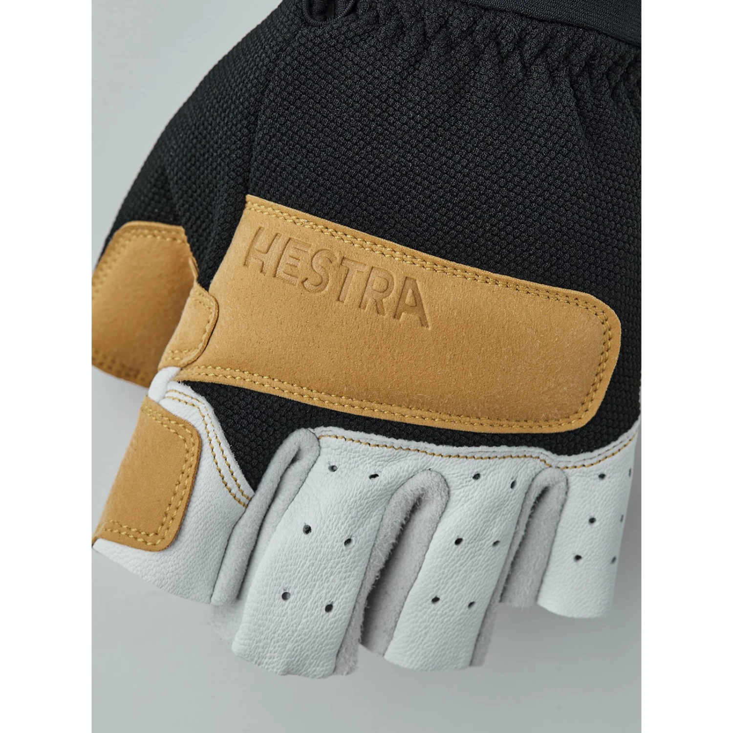 Hestra Gants Climbers Short - 5 Finger - Offwhite / Black 3 Hestra Gants Climbers Short - 5 Finger - Offwhite / Black – Image 3